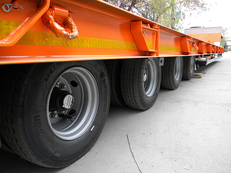 Низкорамный полуприцеп-тяжеловоз чмзап 99903 по спецификации 032 мт