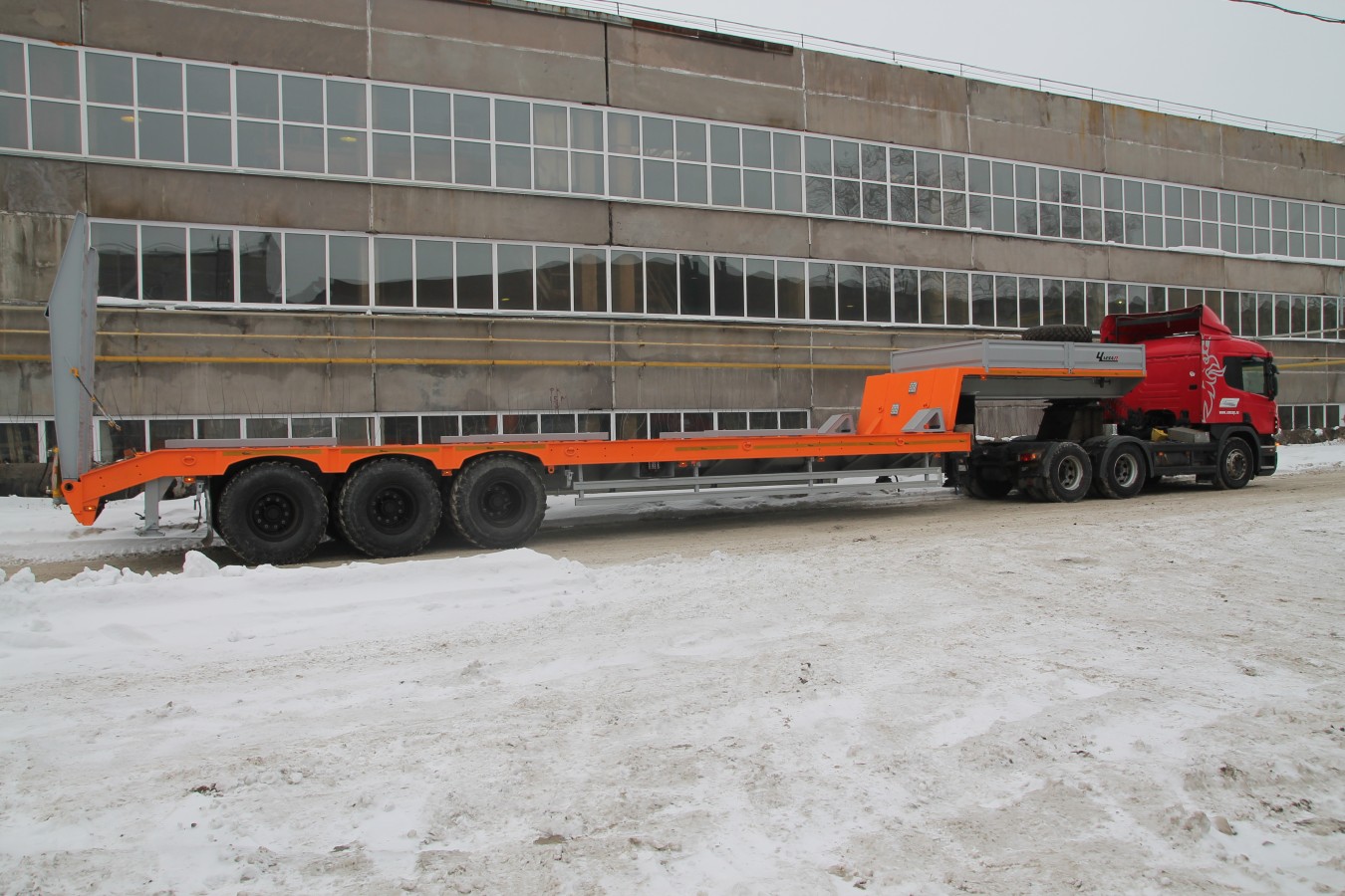 Полуприцеп-тяжеловоз чмзап 9990 по спецификации 070 м