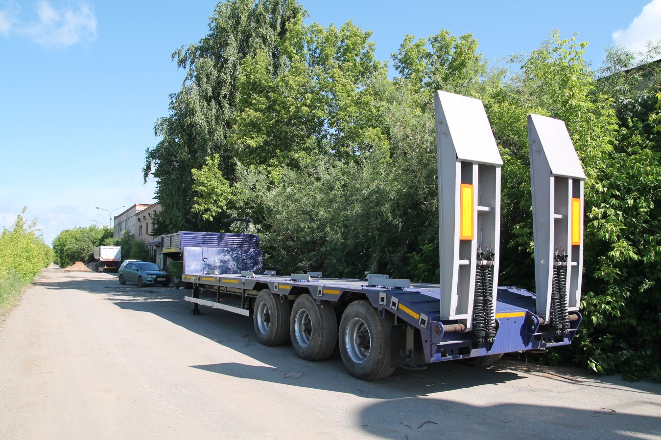 Полуприцеп-тяжеловоз чмзап-99064 по спецификации 081 к2