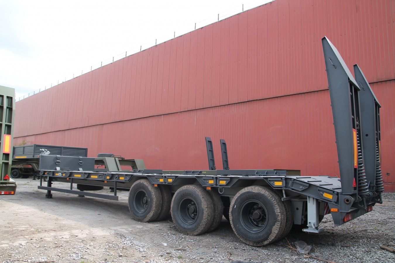 Полуприцеп чмзап 99064 по спецификации 076 ку3