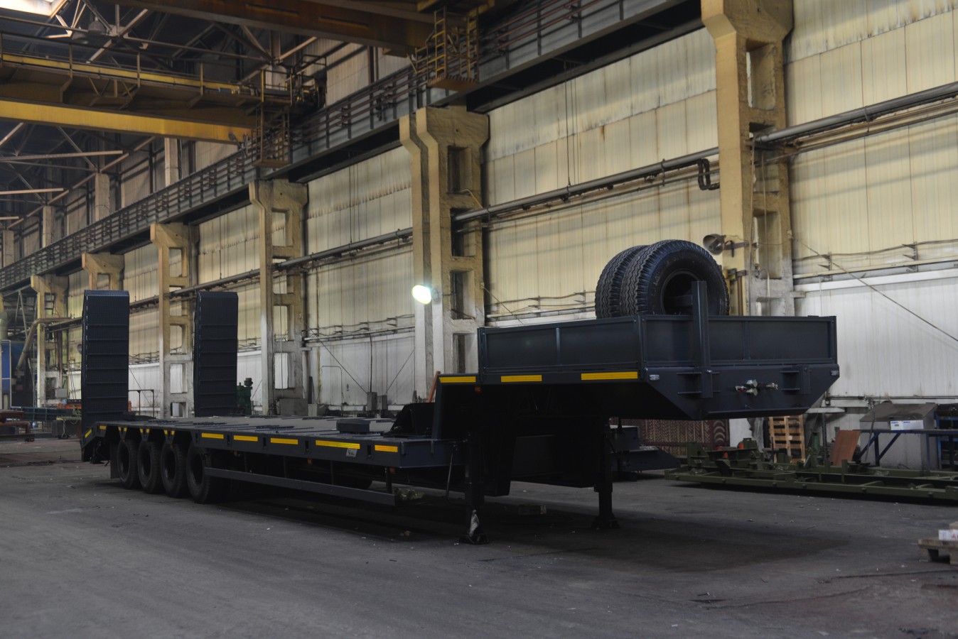 Полуприцеп чмзап 99903 по спецификации 065 шу