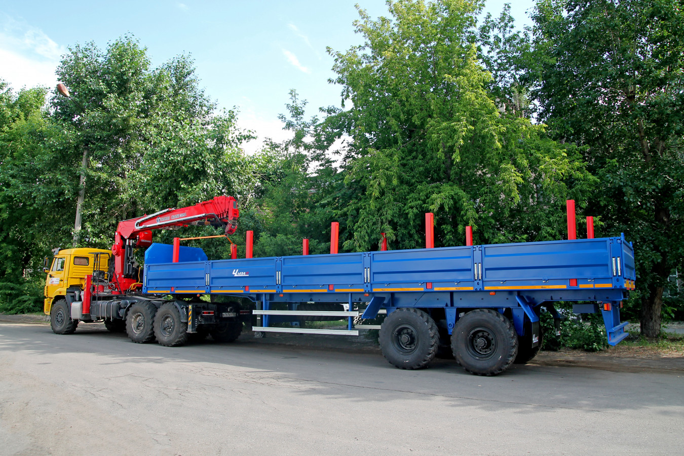 Полуприцеп бортовой чмзап 93853 по спецификации 038 бак01