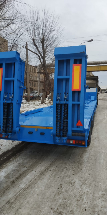 Низкорамный полуприцеп-тяжеловоз чмзап 99903 по спецификации 100-02