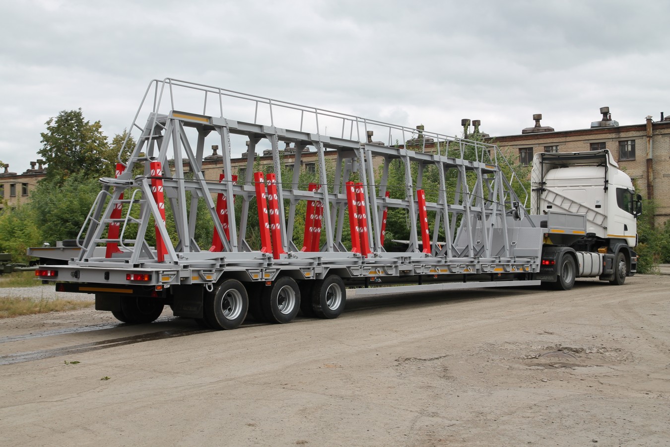 Панелевоз с фермой чмзап 99064 по спецификации 042 кнт