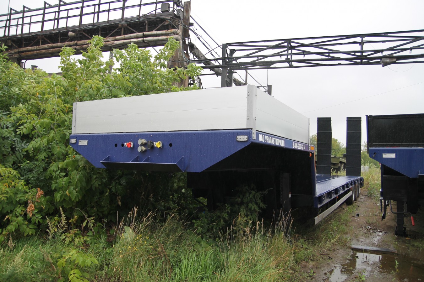 Низкорамный полуприцеп-тяжеловоз чмзап 99064 по спецификации 042-02 pw