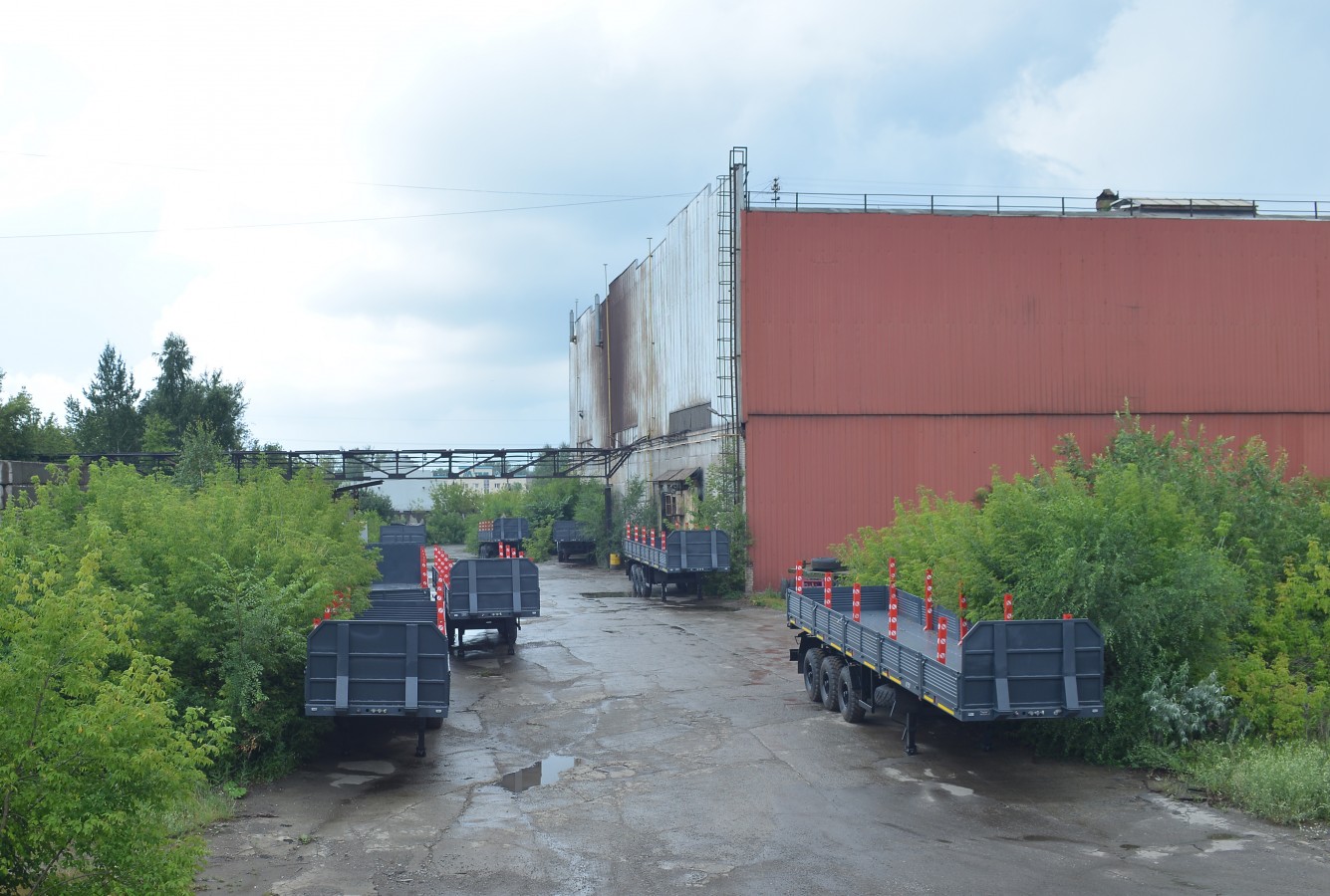 Полуприцеп бортовой чмзап 99065 по спецификации 038 б2