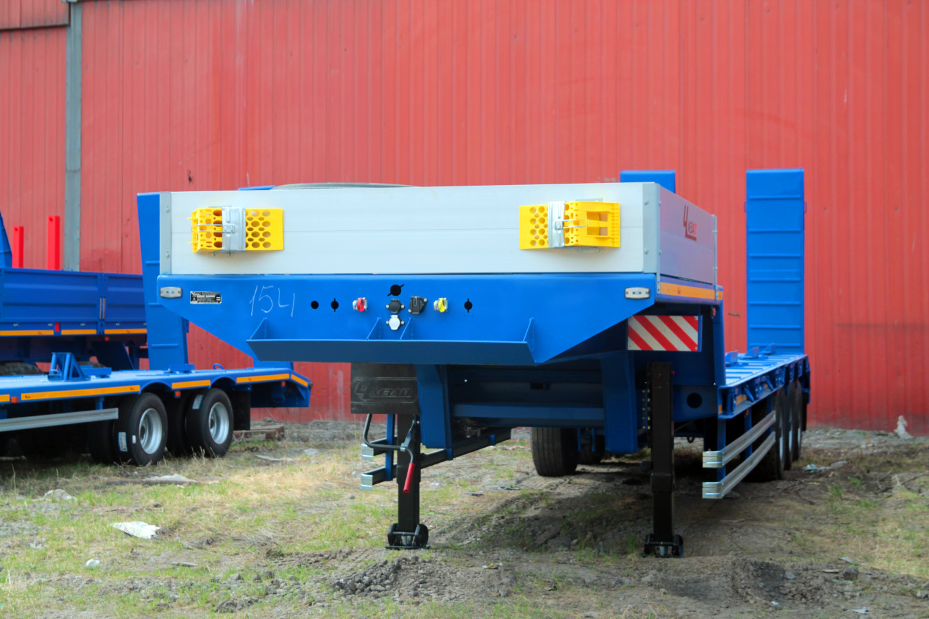 Полуприцеп-тяжеловоз чмзап 99064 по спецификации 081 к