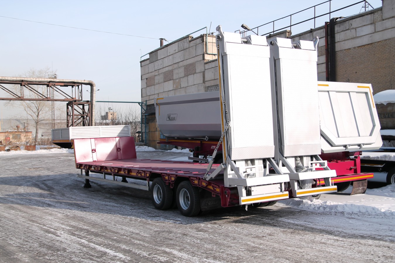 Низкорамный полуприцеп-тяжеловоз чмзап 938530 по спецификации 037 укг4