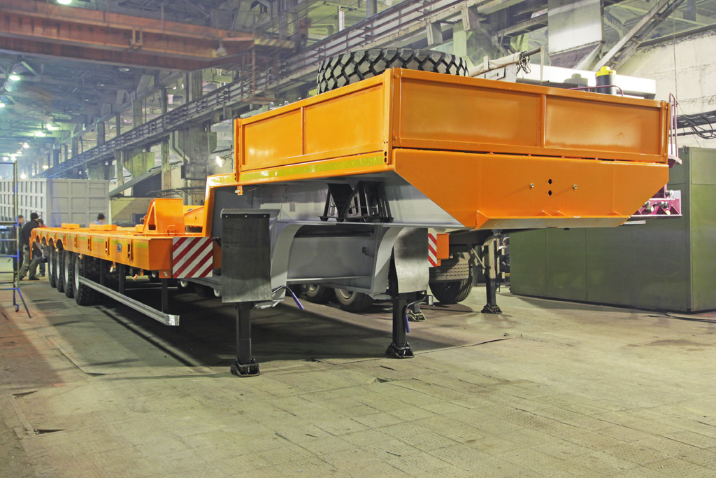 Полуприцеп-тяжеловоз чмзап 99903 по спецификации 070 т