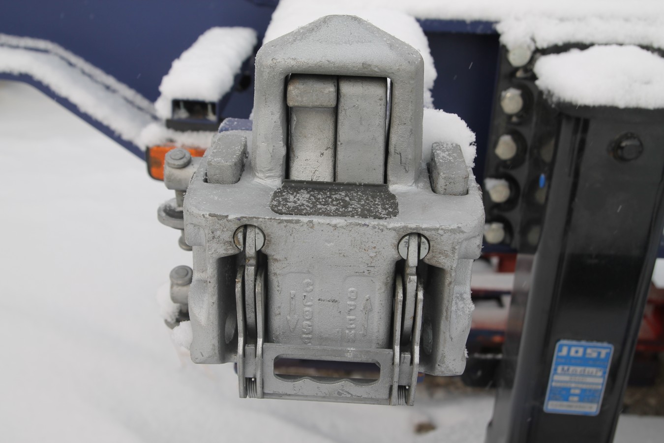 Полуприцеп-контейнеровоз чмзап 9911 по спецификации 053 п