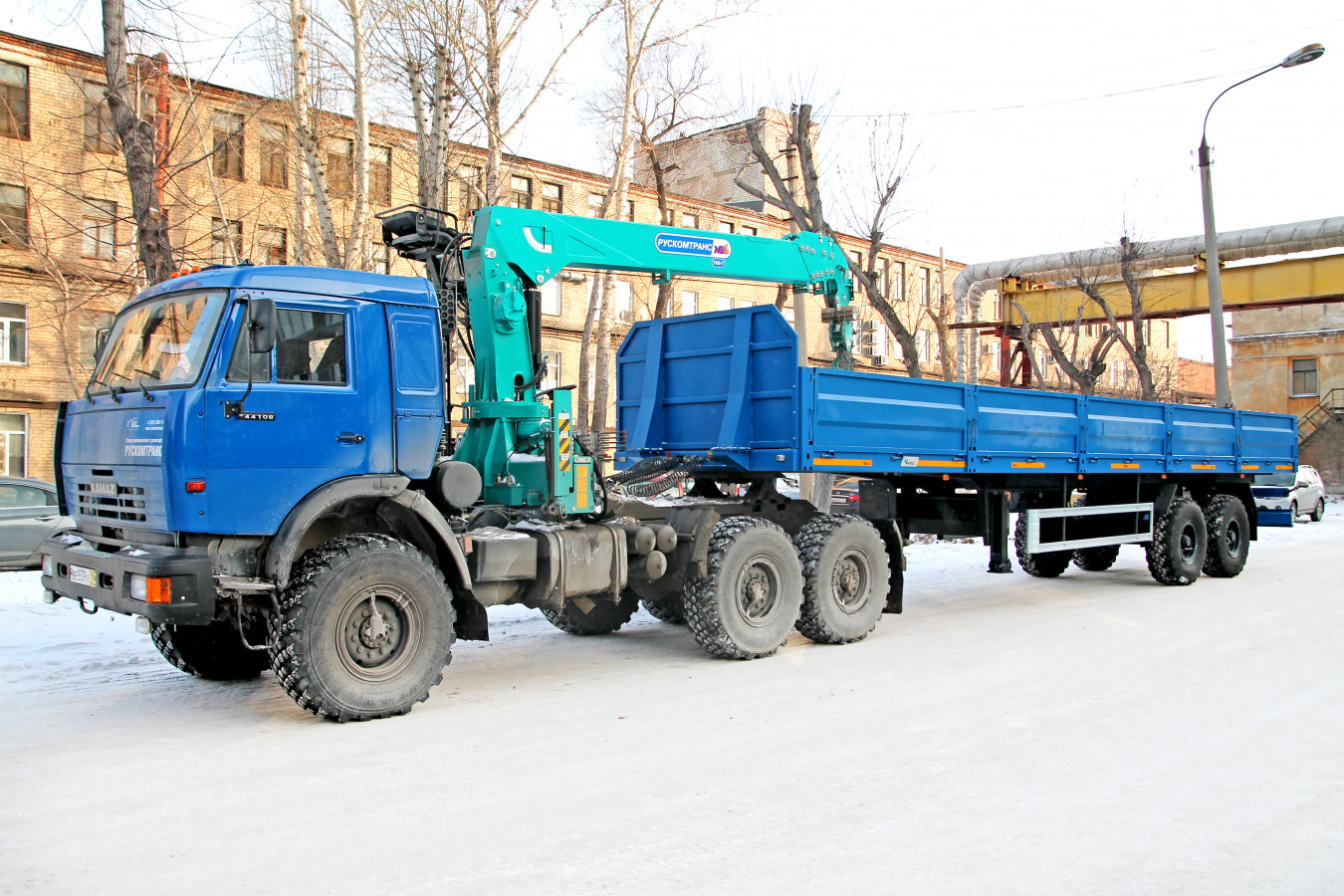 Полуприцеп бортовой чмзап 93853 по спецификации 038 бак11