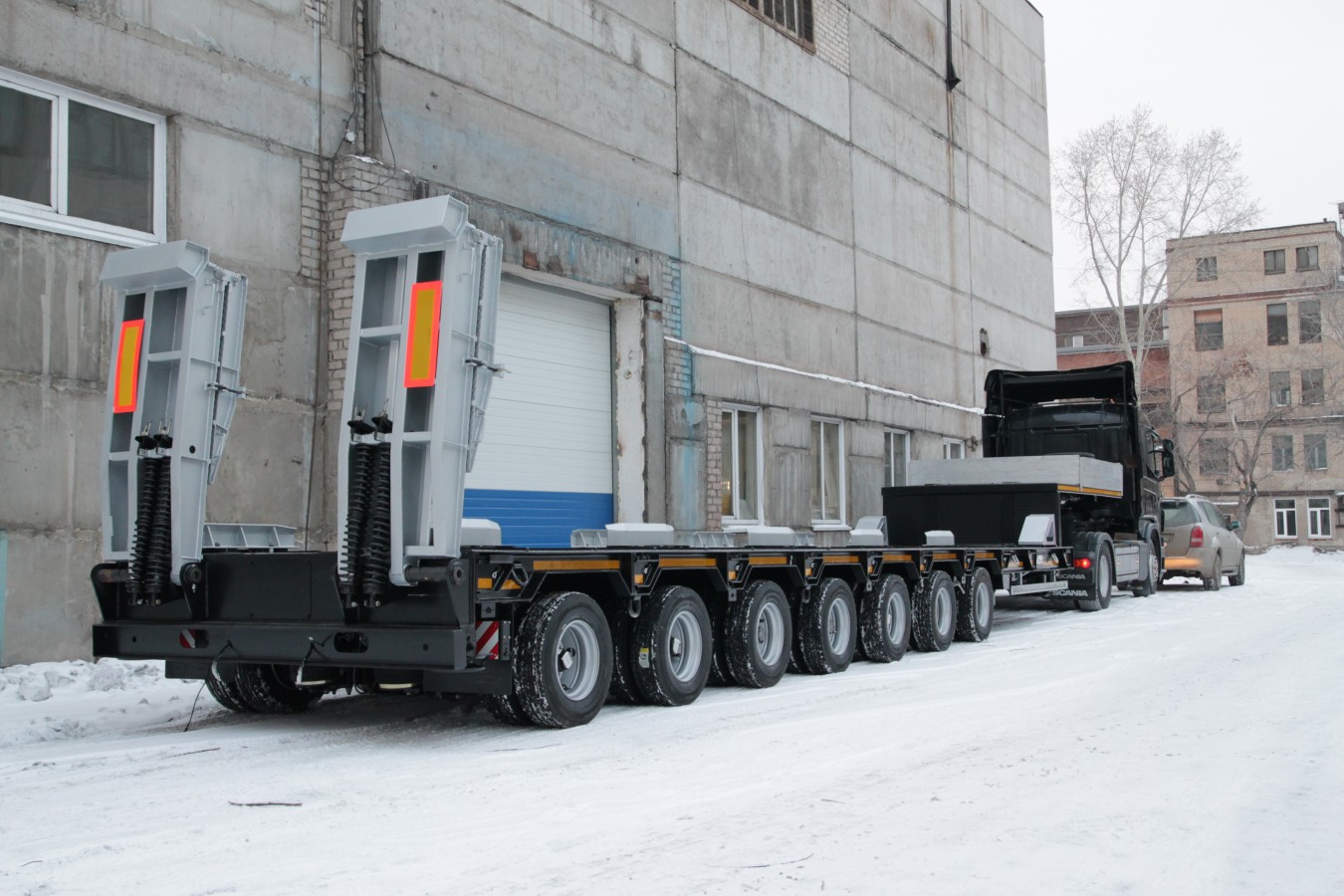 Низкорамный полуприцеп-тяжеловоз чмзап 99905 по спецификации 020