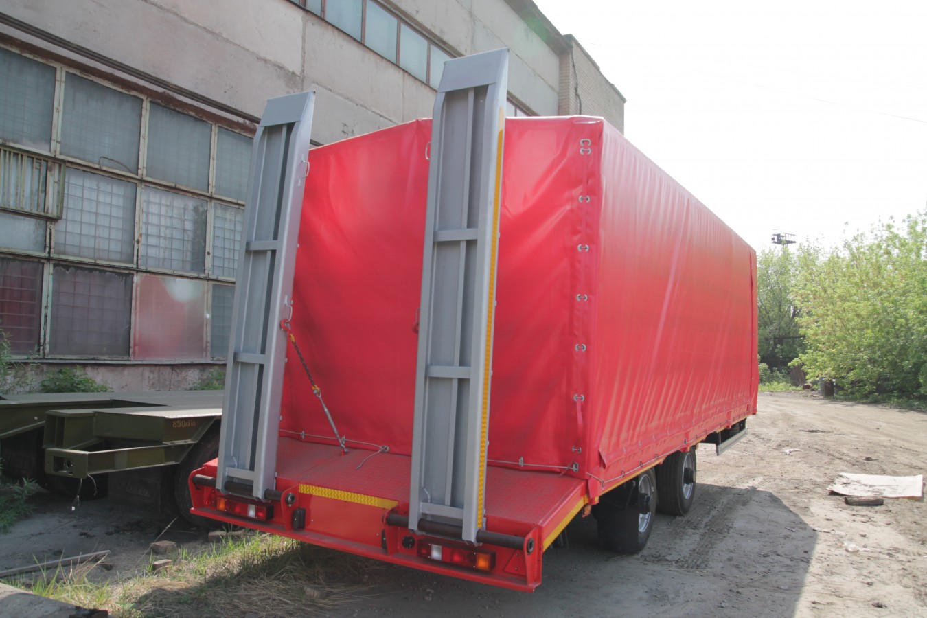 Прицеп-тент чмзап 8358 по спецификации 30-04 м