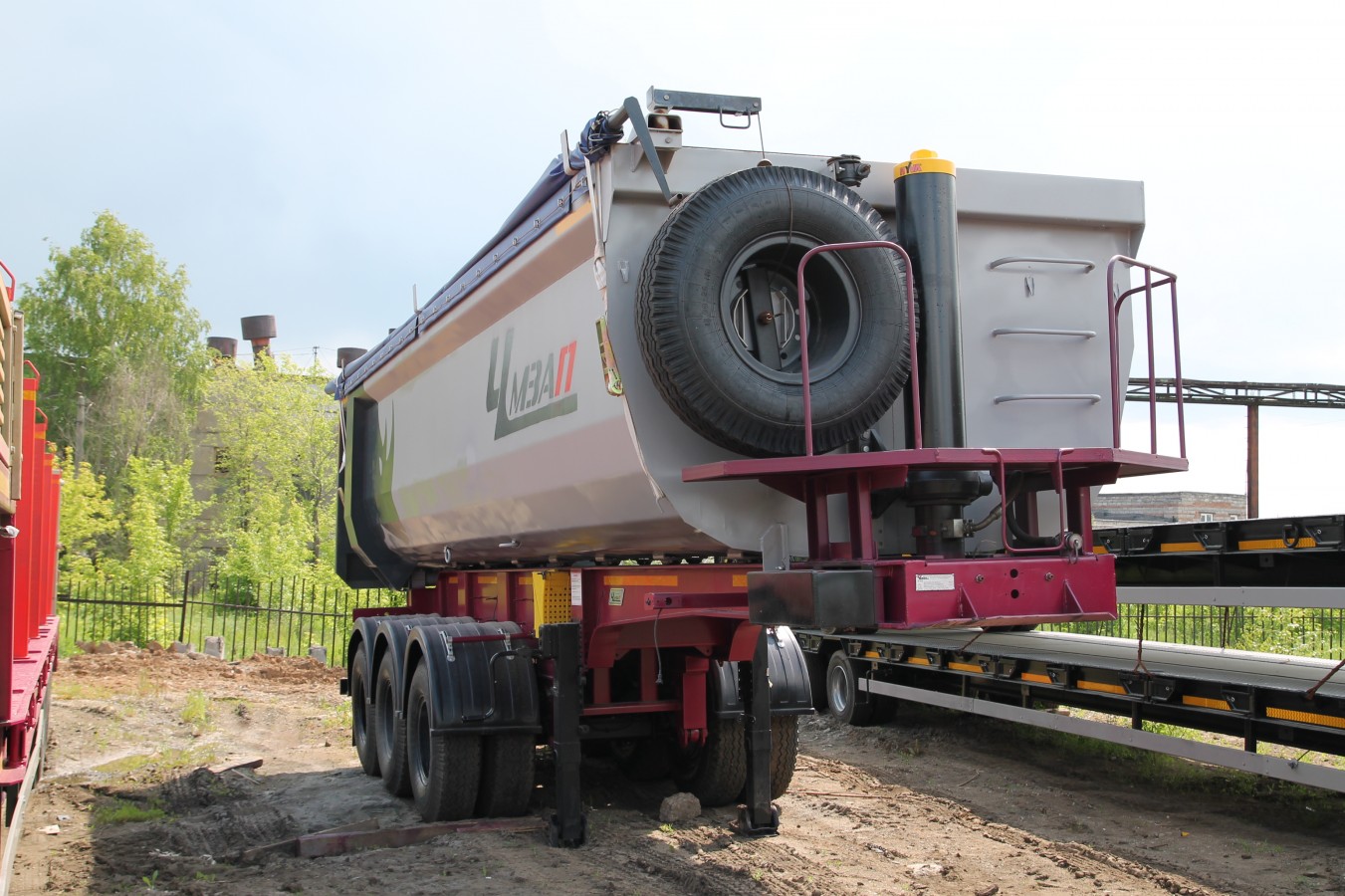 Полуприцеп-самосвал чмзап 9520 по спецификации 030-02