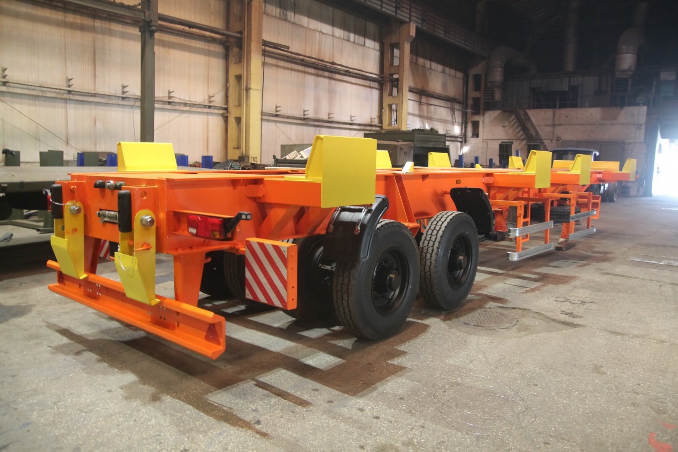 Скелетал-трейлер чмзап 602010 по спецификации 010 м4