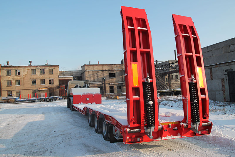 Низкорамный полуприцеп-тяжеловоз чмзап 9906.4 по спецификации 042 hp пп4