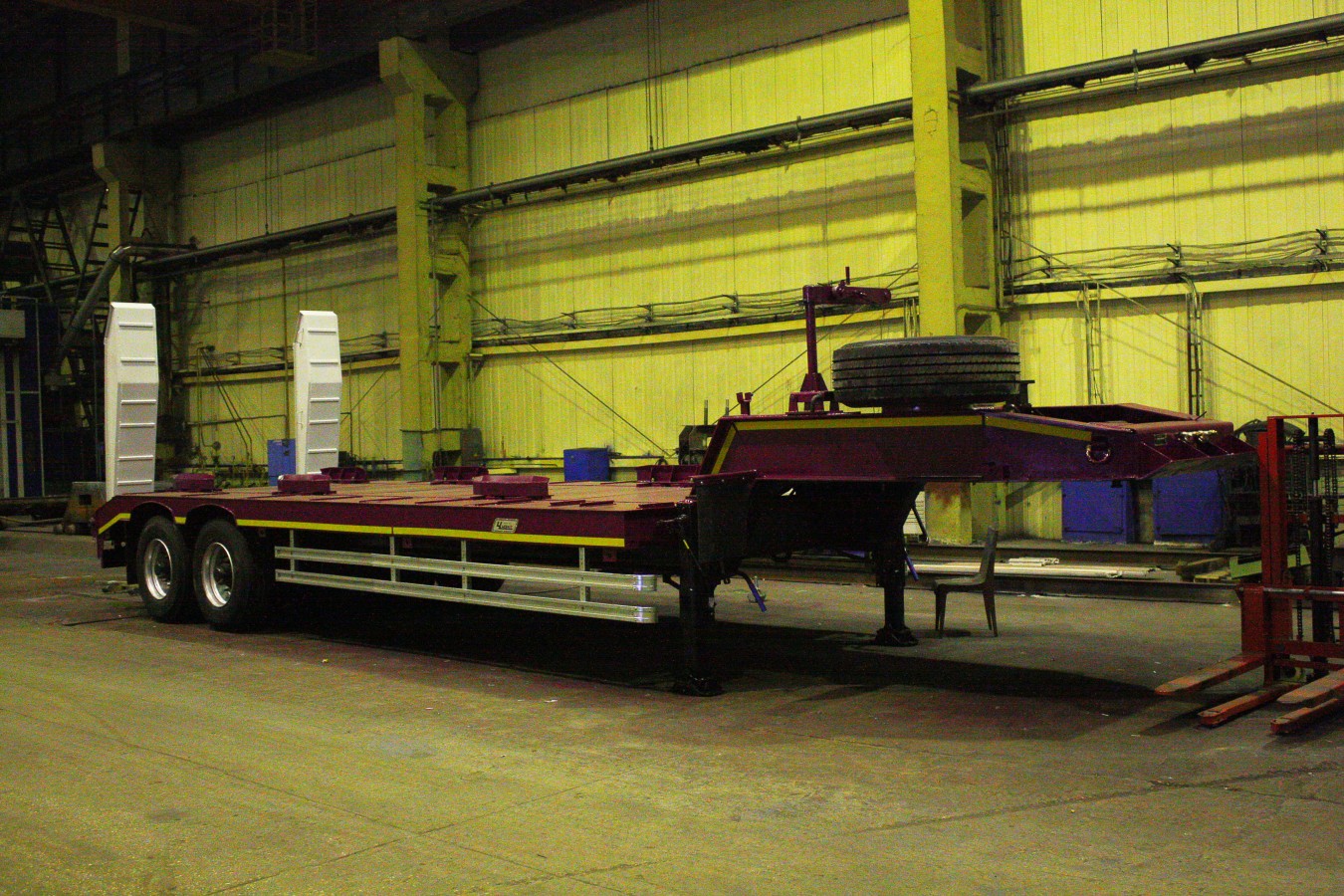 Полуприцеп-тяжеловоз чмзап 99865 по спецификации 01-020