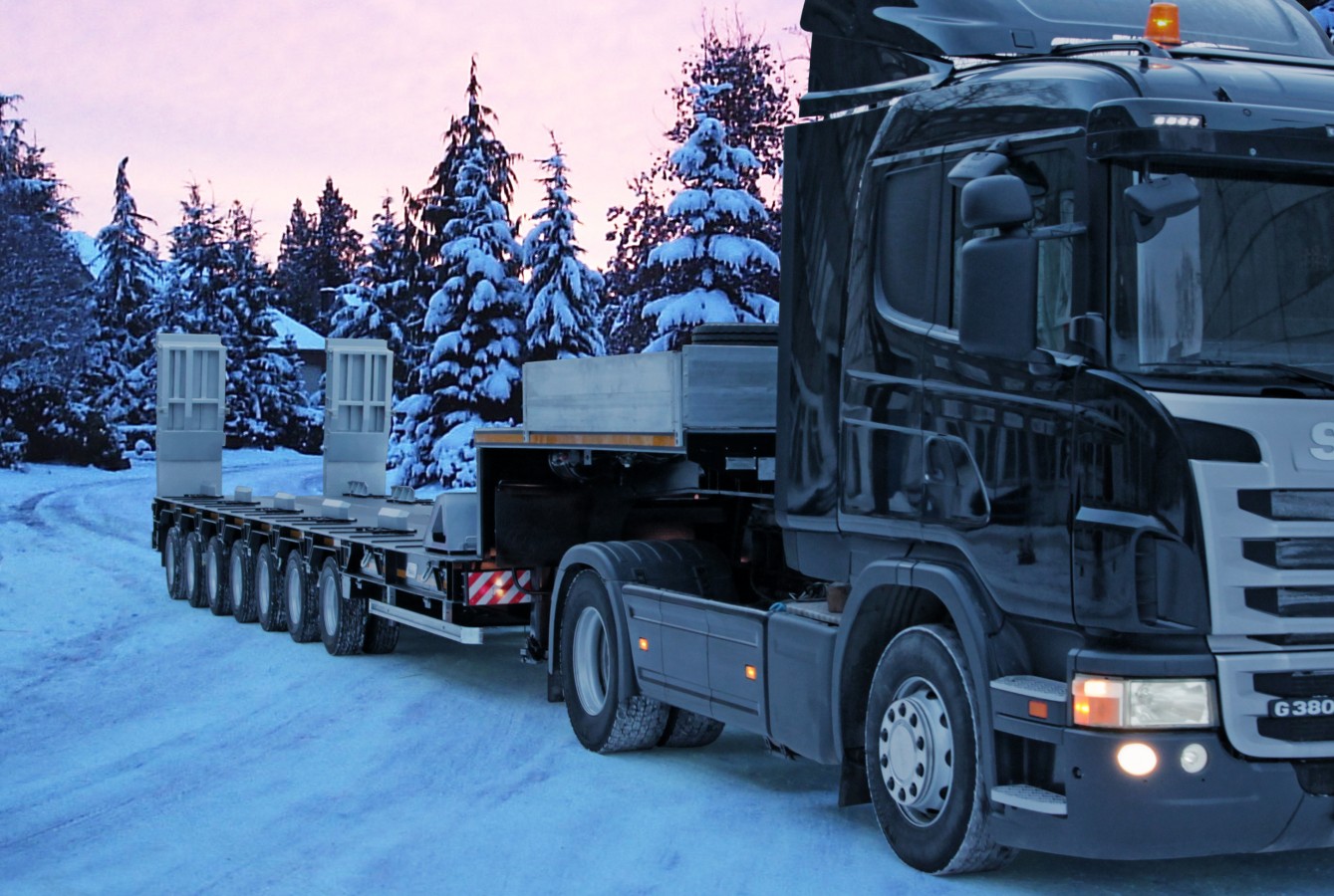 Низкорамный полуприцеп-тяжеловоз чмзап 99905 по спецификации 020