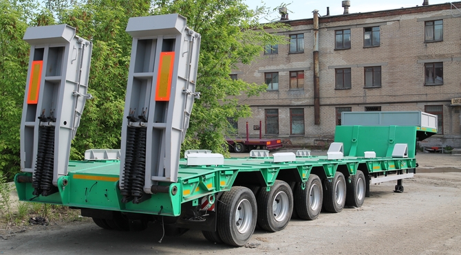 Низкорамный полуприцеп-тяжеловоз чмзап 99904 по спецификации 011 дп g