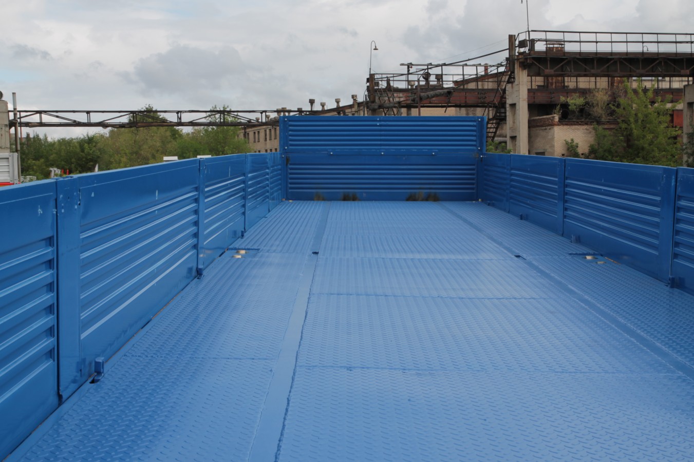 Полуприцеп-тяжеловоз чмзап 99065 по спецификации 031 п1