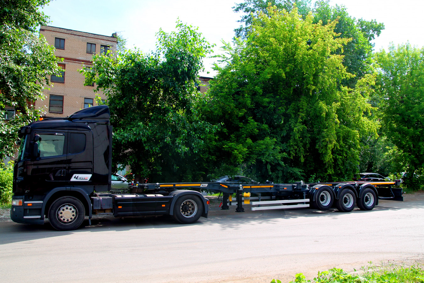 Полуприцеп-контейнеровоз чмзап 9911 по спецификации 053 пл/плб