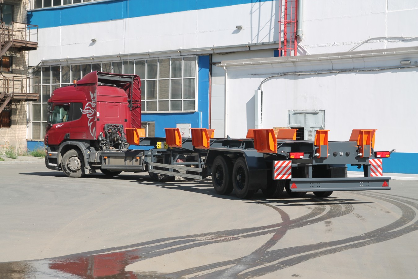 Портовый контейнеровоз чмзап 602010 по спецификации 010 м2