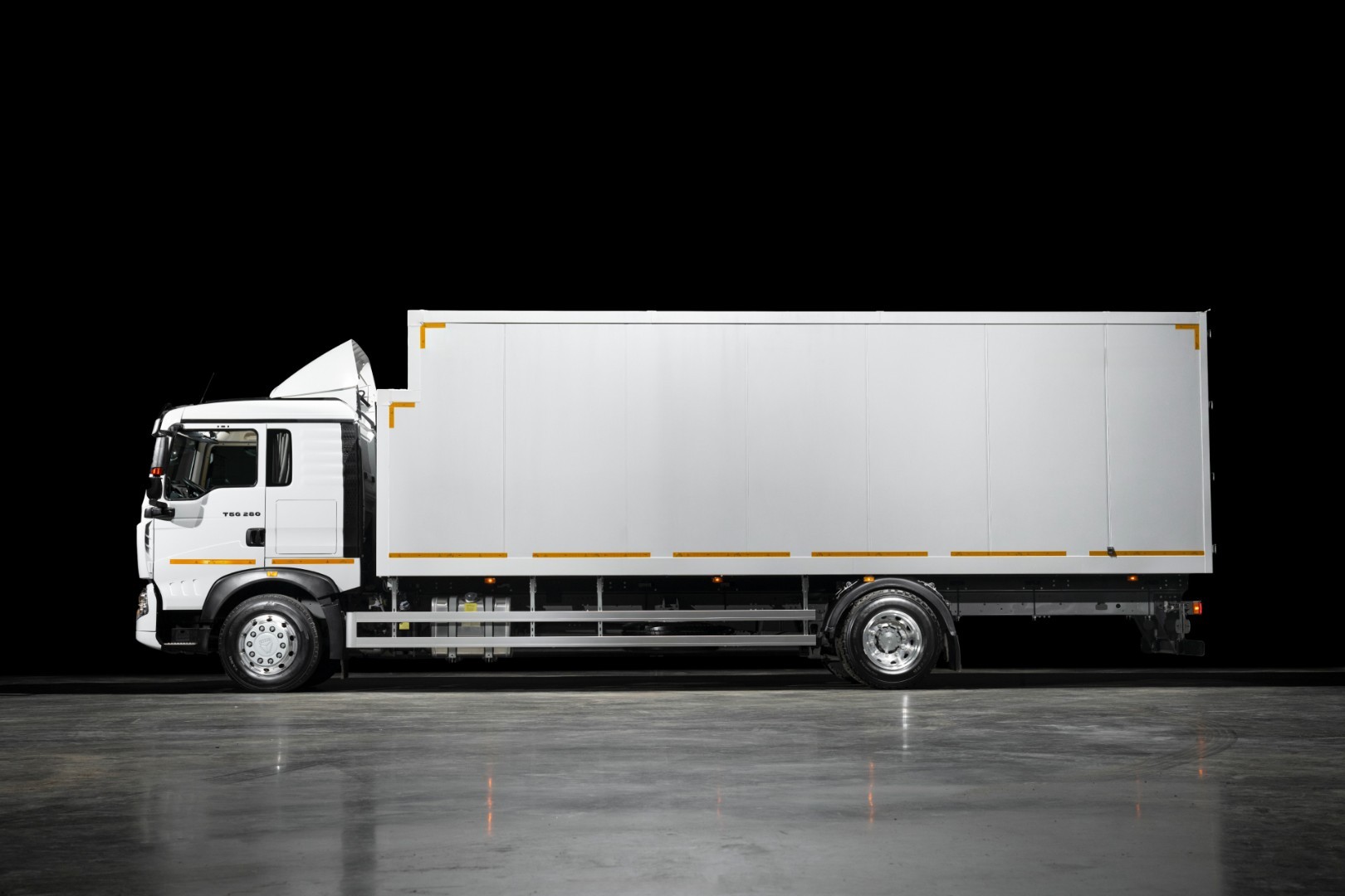 HOWO T5G 4x2 Фургон